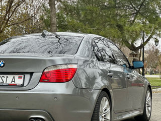 BMW 5 Series foto 2