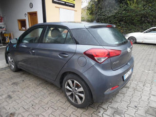 Hyundai i20 фото 2