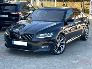 Skoda Superb foto 3