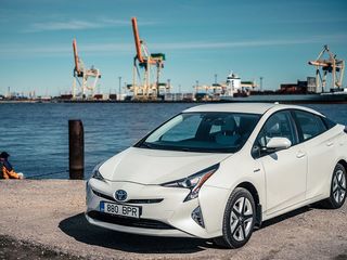 Toyota Prius foto 1