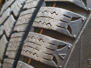 Vind 2 anvelope 205/60 R16 foto 2