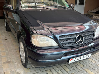 Mercedes M-Class