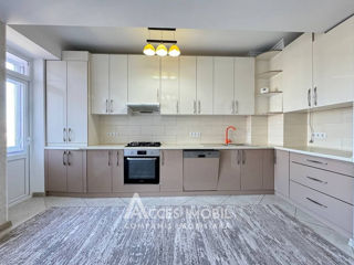 Apartament cu 2 camere, 82 m², Buiucani, Chișinău foto 3