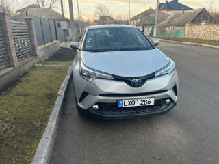 Toyota C-HR foto 8