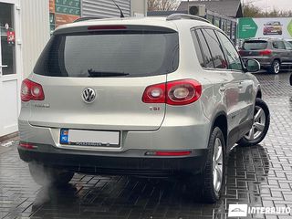 Volkswagen Tiguan foto 3