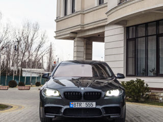 BMW 5 Series foto 8