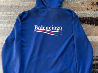 Balenciaga foto 3