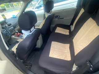 Renault Scenic foto 2