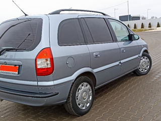 Opel Zafira foto 3