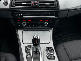 BMW 5 Series foto 10