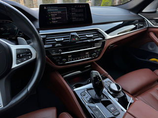 BMW 5 Series foto 7