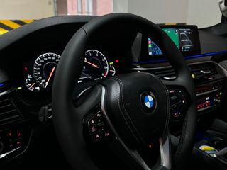 BMW 5 Series foto 16