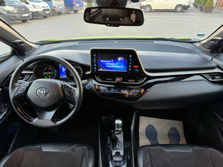 Toyota C-HR foto 10