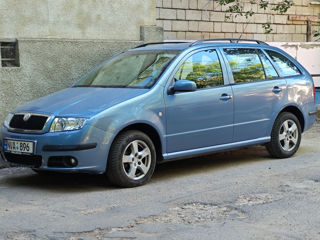 Skoda Fabia foto 3