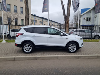 Ford Kuga foto 4