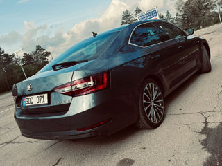 Skoda Superb foto 9