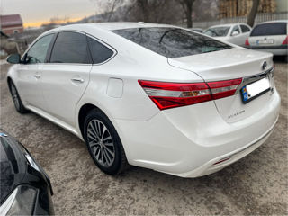 Toyota Avalon foto 2