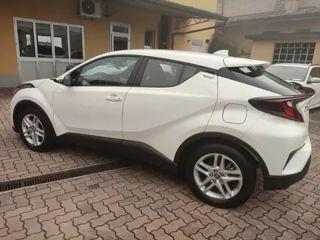 Toyota C-HR foto 4