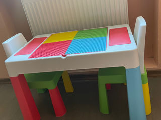 Masa lego + scris pentru copii cu 2 scaunele incluse