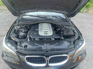 BMW 5 Series foto 6