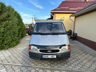 Ford Transit foto 2