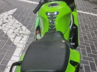 Kawasaki Ninja zx-6RR foto 2