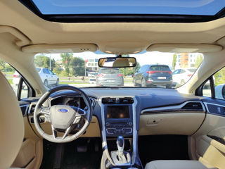 Ford Fusion foto 6