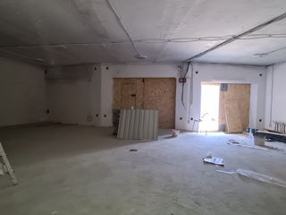 Vind spatiu nelocativ, 220m2, 2 nivele și subsol, , recent renovat si instalat acoperis nou. foto 3