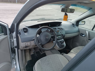 Renault Grand Scenic foto 1