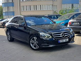 Mercedes E-Class foto 2