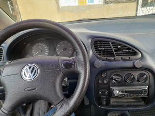 Volkswagen Sharan foto 5