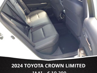 Toyota Crown foto 8