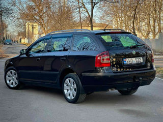 Skoda Octavia foto 2