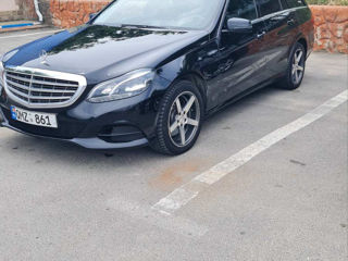 Mercedes E-Class foto 3