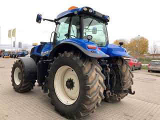 New Holland T8 390 foto 6