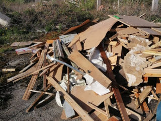 Вынос вывоз строительного мусора хлама старых предметов мебели металлолома