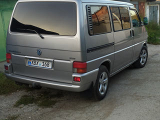 Volkswagen Multivan foto 2