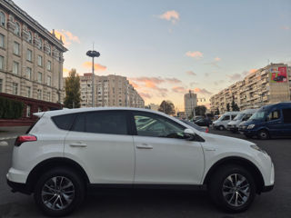 Toyota Rav 4 foto 4