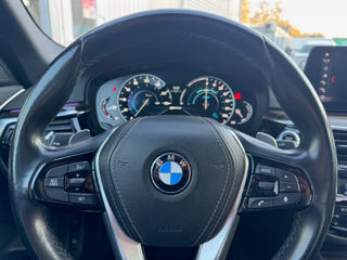 BMW 5 Series foto 11