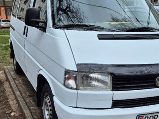 Volkswagen Caravelle foto 7