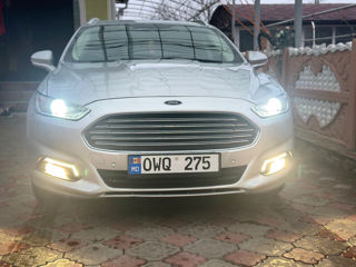 Ford Mondeo foto 10