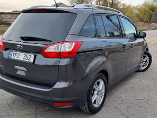 Ford Grand C-MAX foto 4