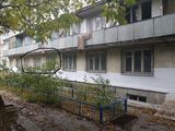 Vind urgent apartament 43mp cu 9500 eur (negociabil) foto 5