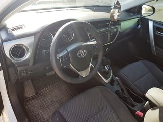 Toyota Auris foto 6