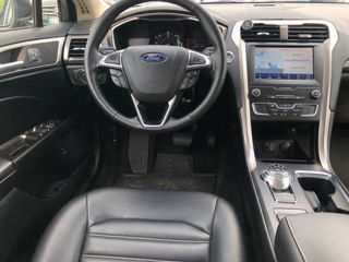 Ford Fusion foto 11