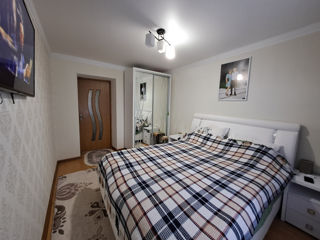 Apartament cu 3 camere, 82 m², Periferie, Ialoveni foto 5