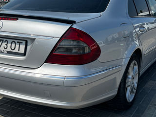 Mercedes E-Class foto 6