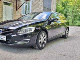 Volvo V60 foto 3