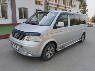 Volkswagen T5 foto 2