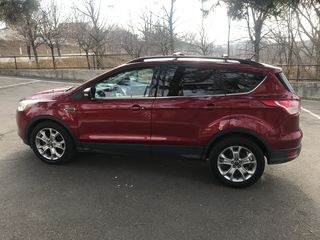 Ford Escape foto 8